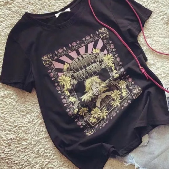 SOLD OUT Stevie Nicks Follow the Sun Graphic Concert Tee - Picture 7 of 7